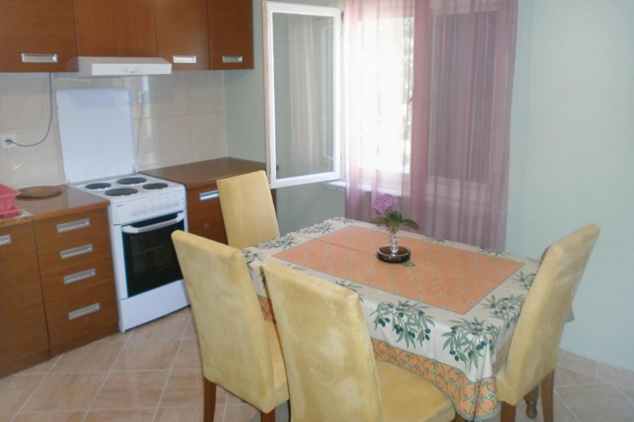 Apartments And Rooms By The Sea Sucuraj, Hvar - 4029 Exterior photo